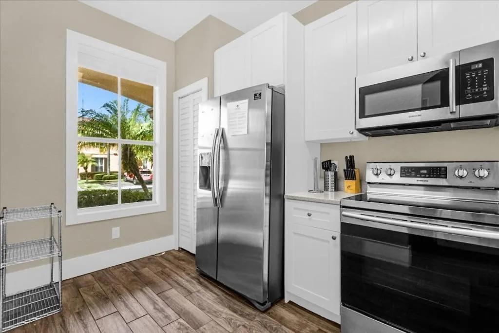 Feriehus 4 Bedrooms- 3,5 Bathroom Regal Palms 340 Ma Davenport